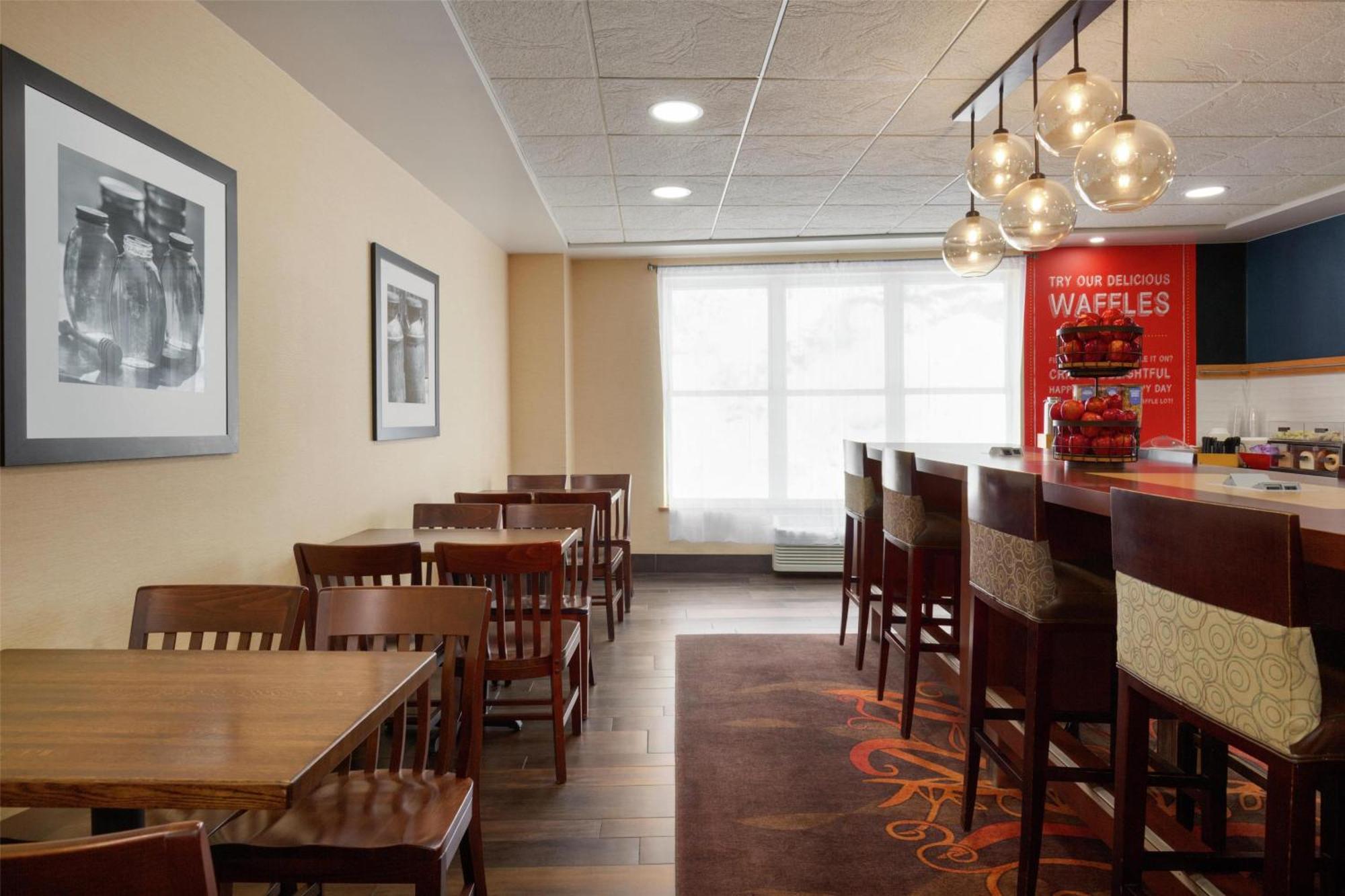 Hampton Inn At Tin Lizzie Gaming Resort Дедвуд Экстерьер фото